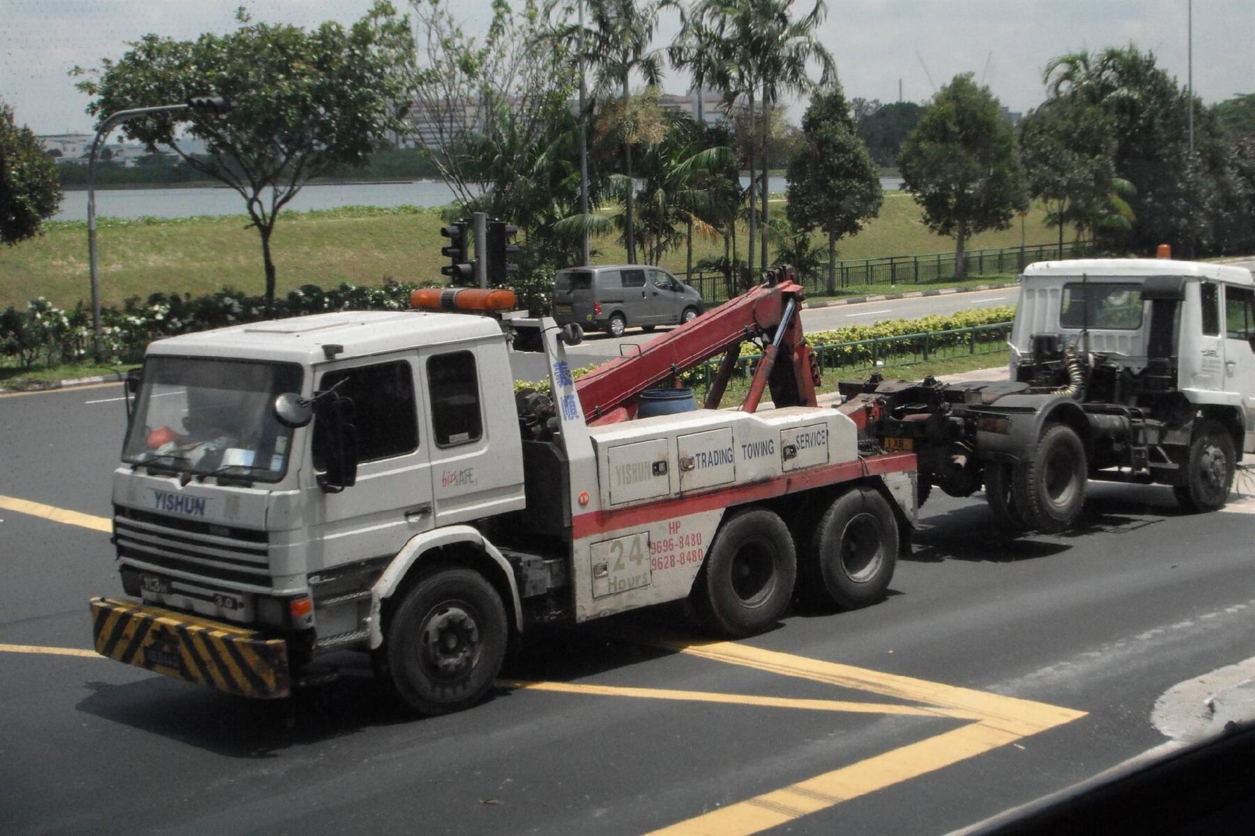 Towing truck